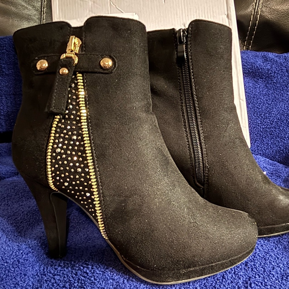 Elegant Black Ankle Boots with Gold Accents